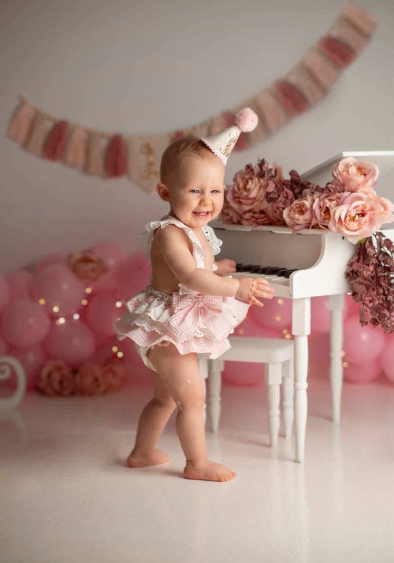 Sesión de fotos Cumpleaños bebé Alejandra mato Fotografía